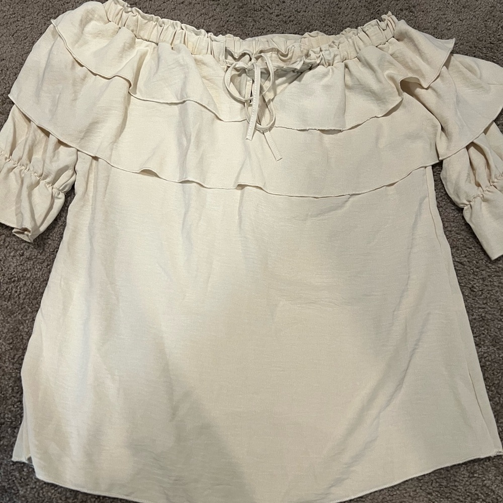 Cream Ruffle Off-Shoulder Blouse - Picture 5 of 6